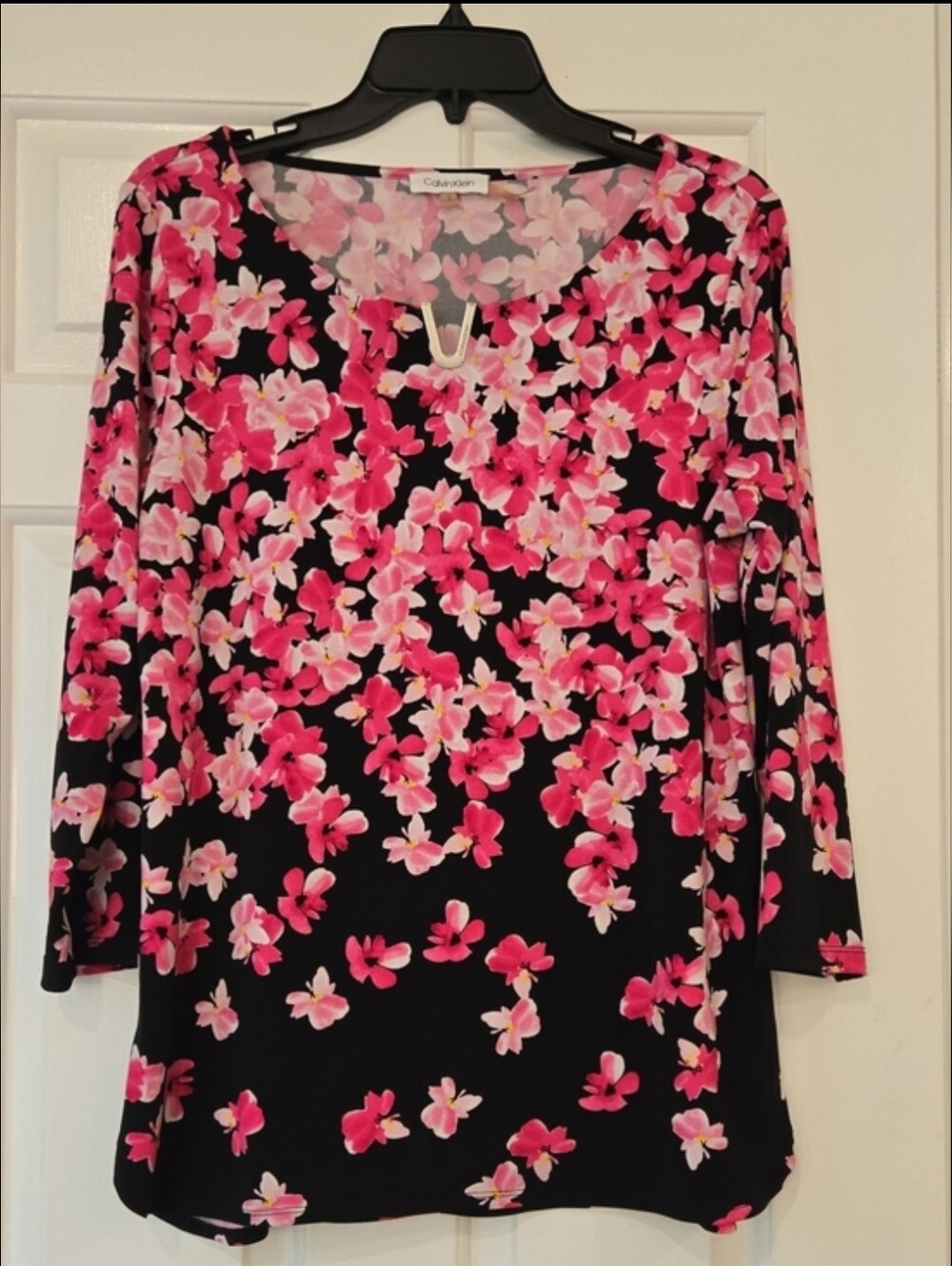 Calvin Klein Black Pink Floral Top Size M  3/4 Sleeve - Picture 2 of 7